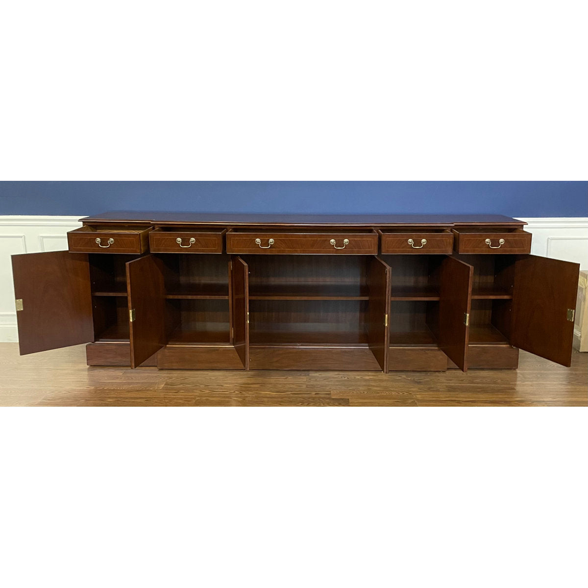 105'' W Credenza