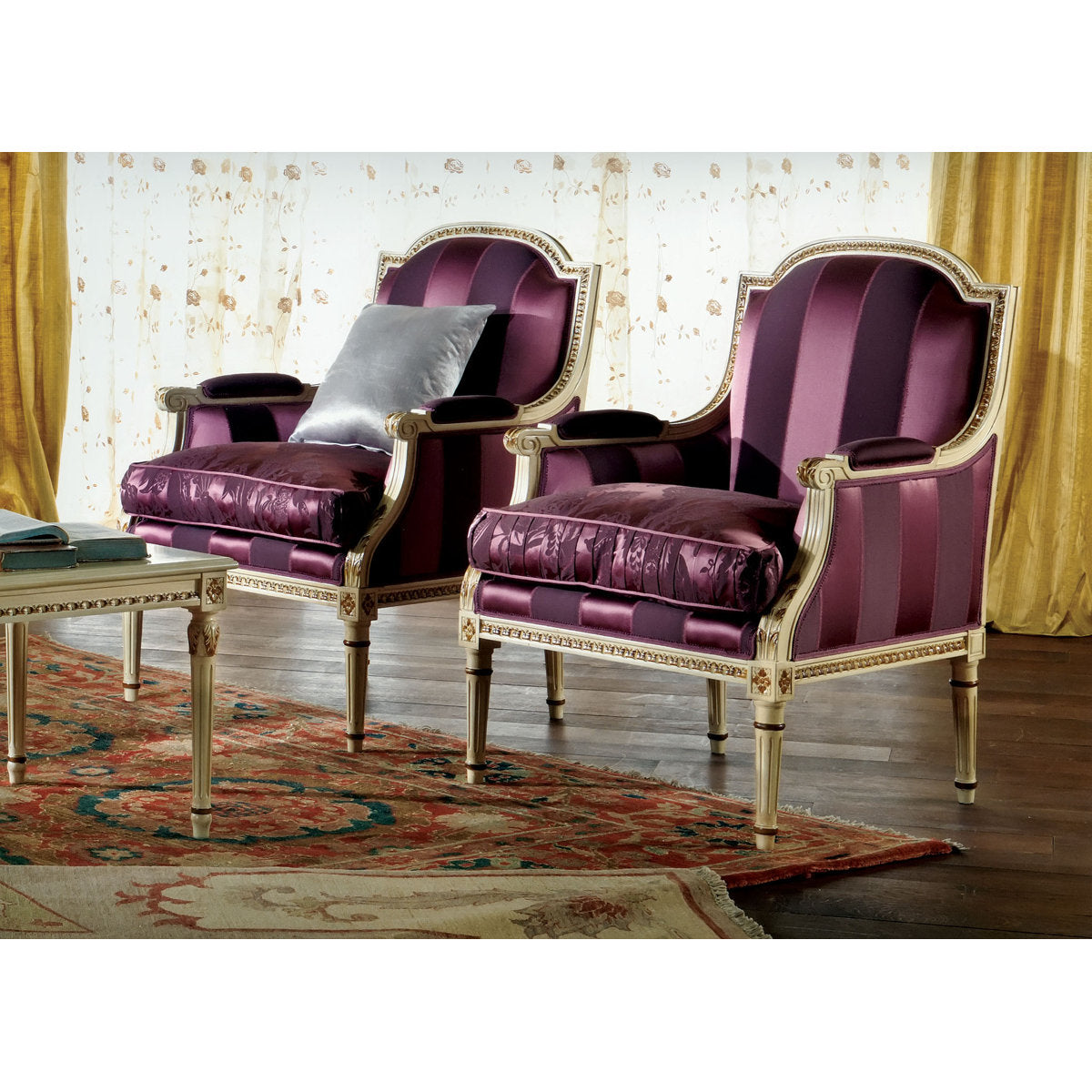 28" W Armchair