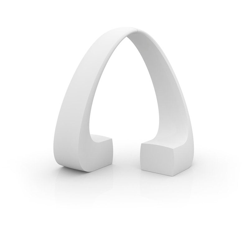 And Battery Plastic Tete-a-Tete Bench