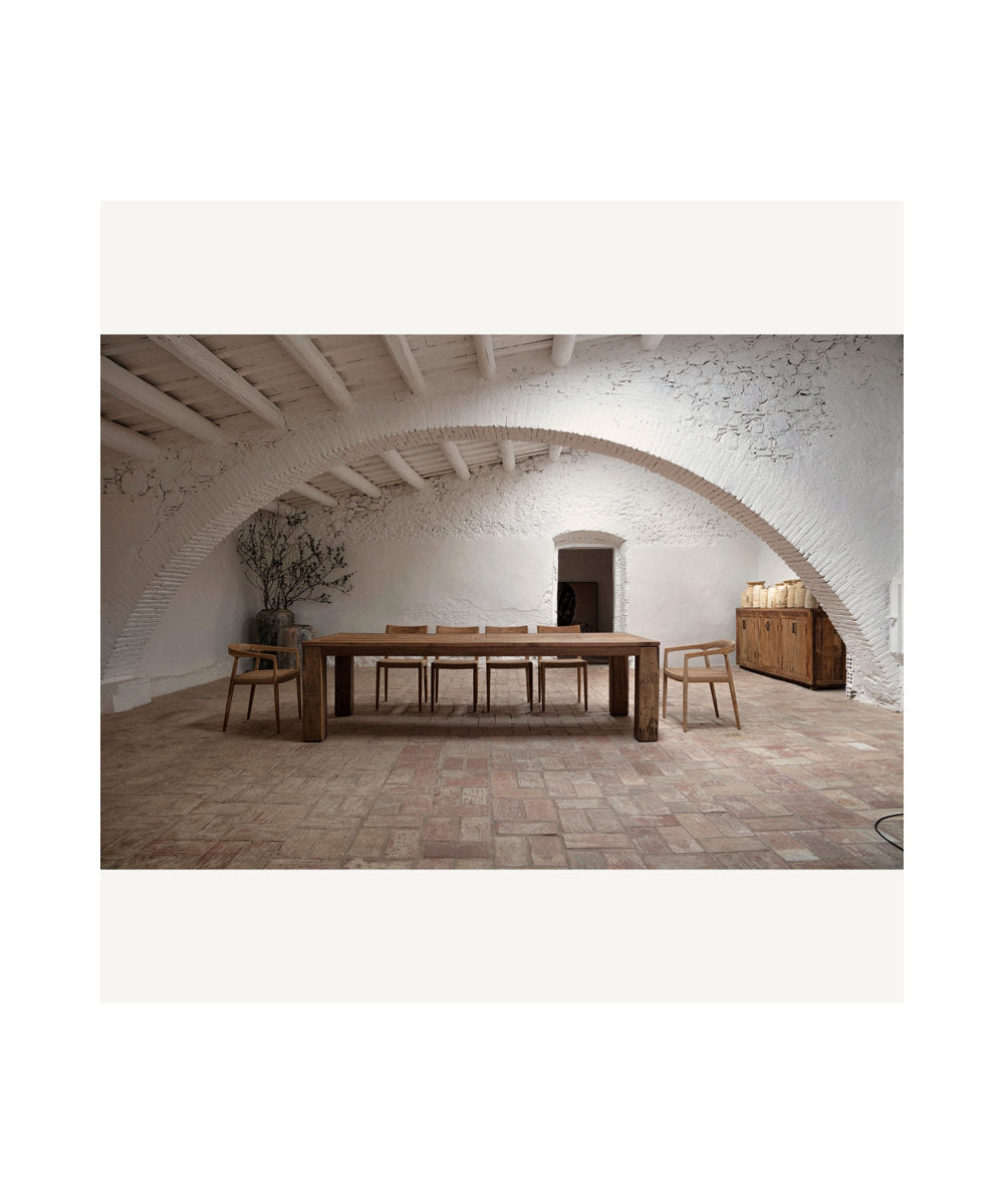 Backlyn Dining Table L