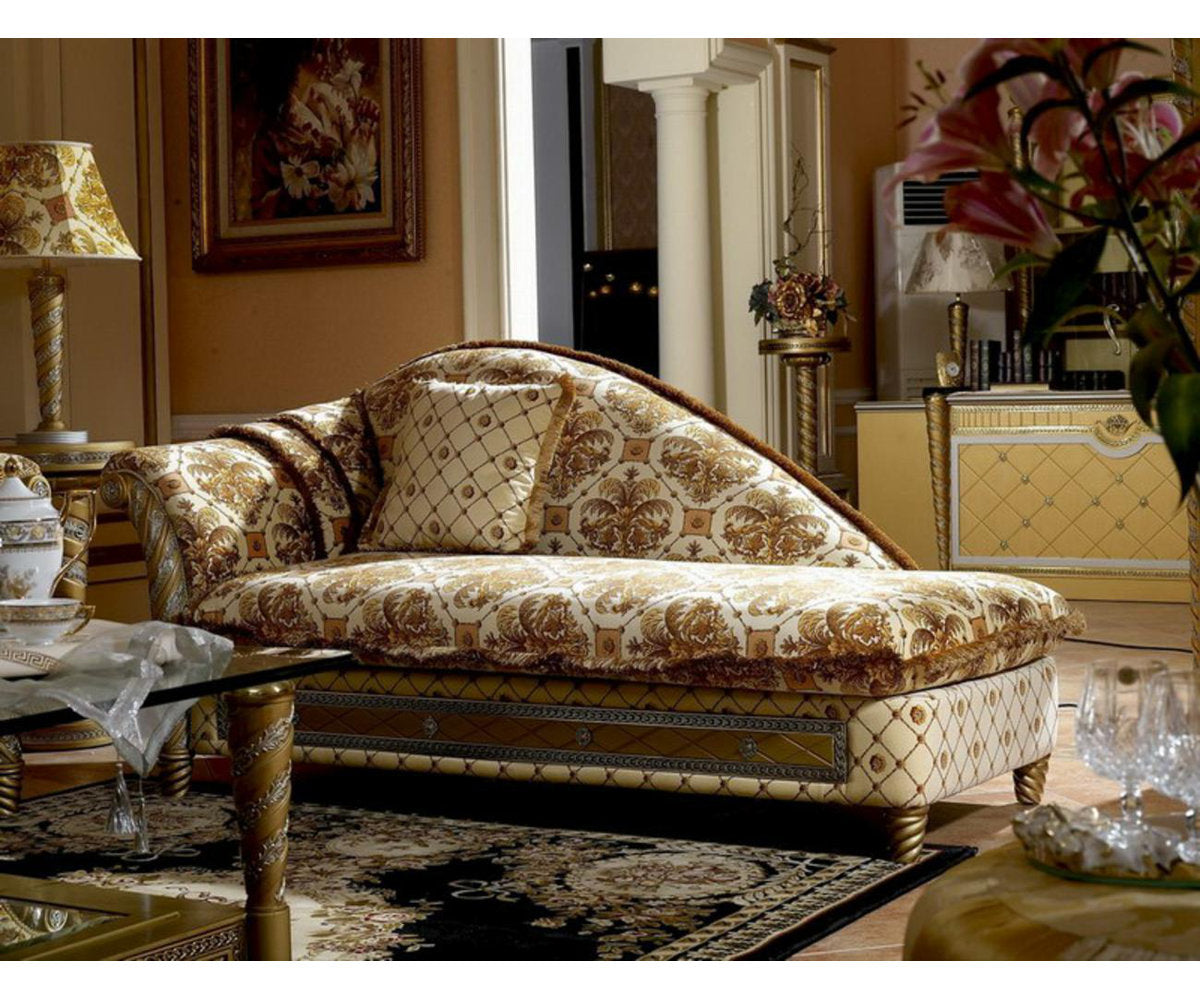 Chaise Lounge