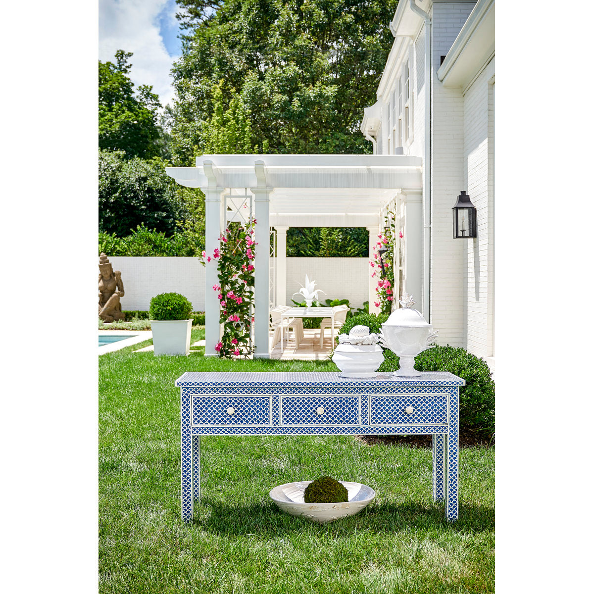 New London 56'' W Console Table