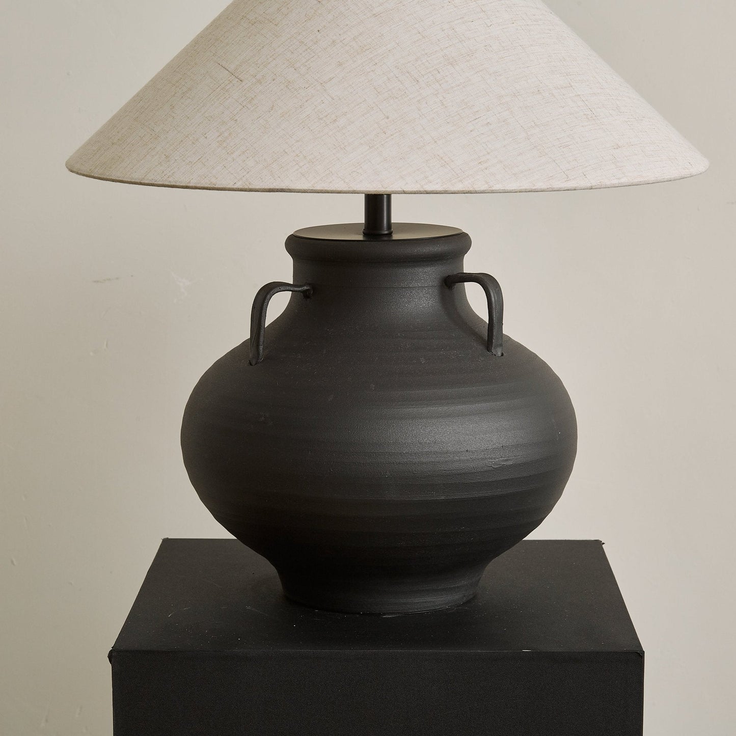 Obscura Table Lamp