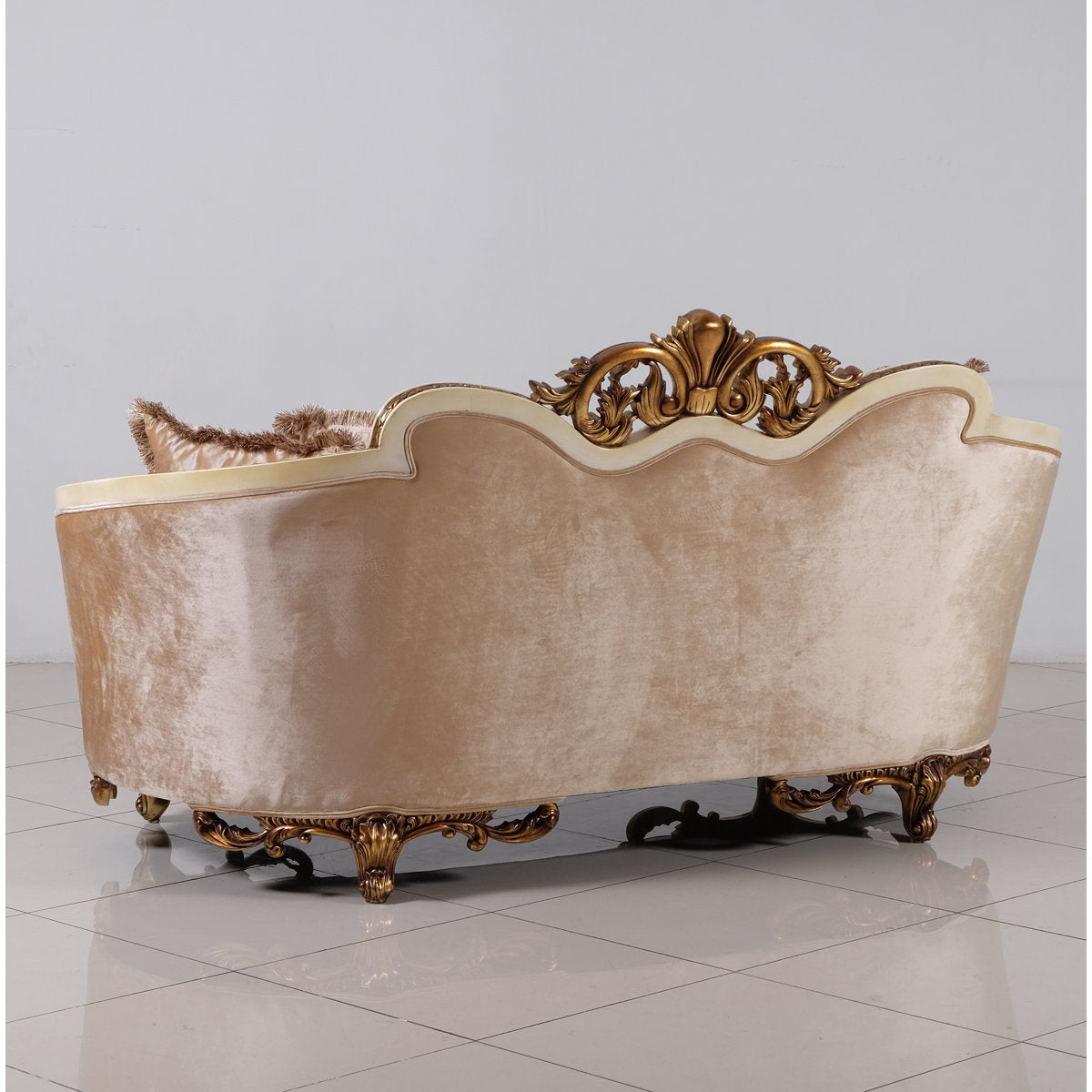 Rosabella Loveseat