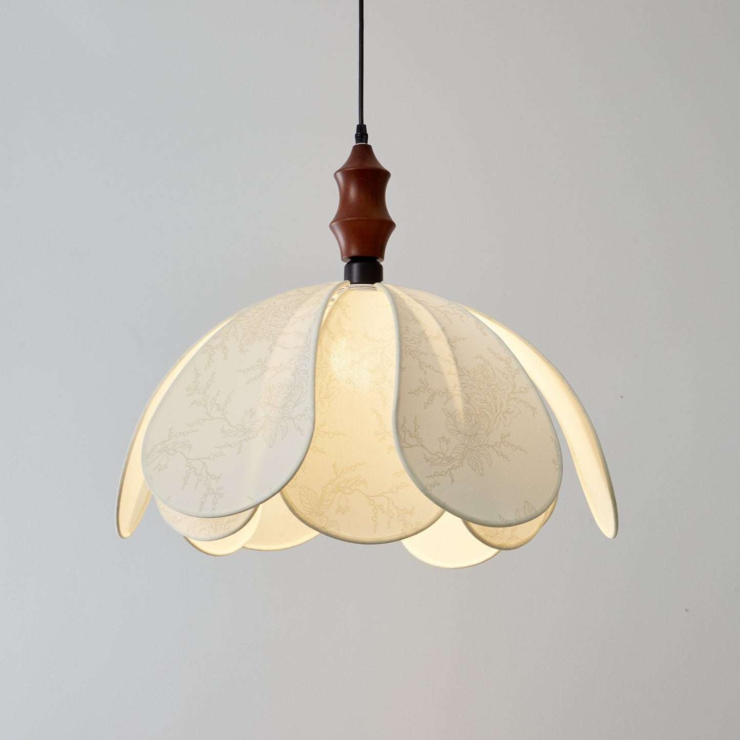 Roswyn Petal Pendant Lamp