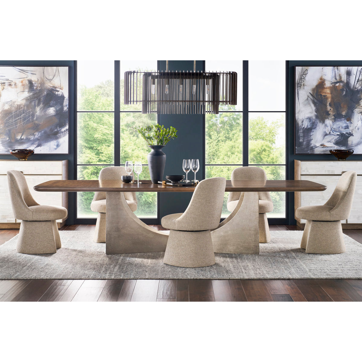 Splendor Dining Table