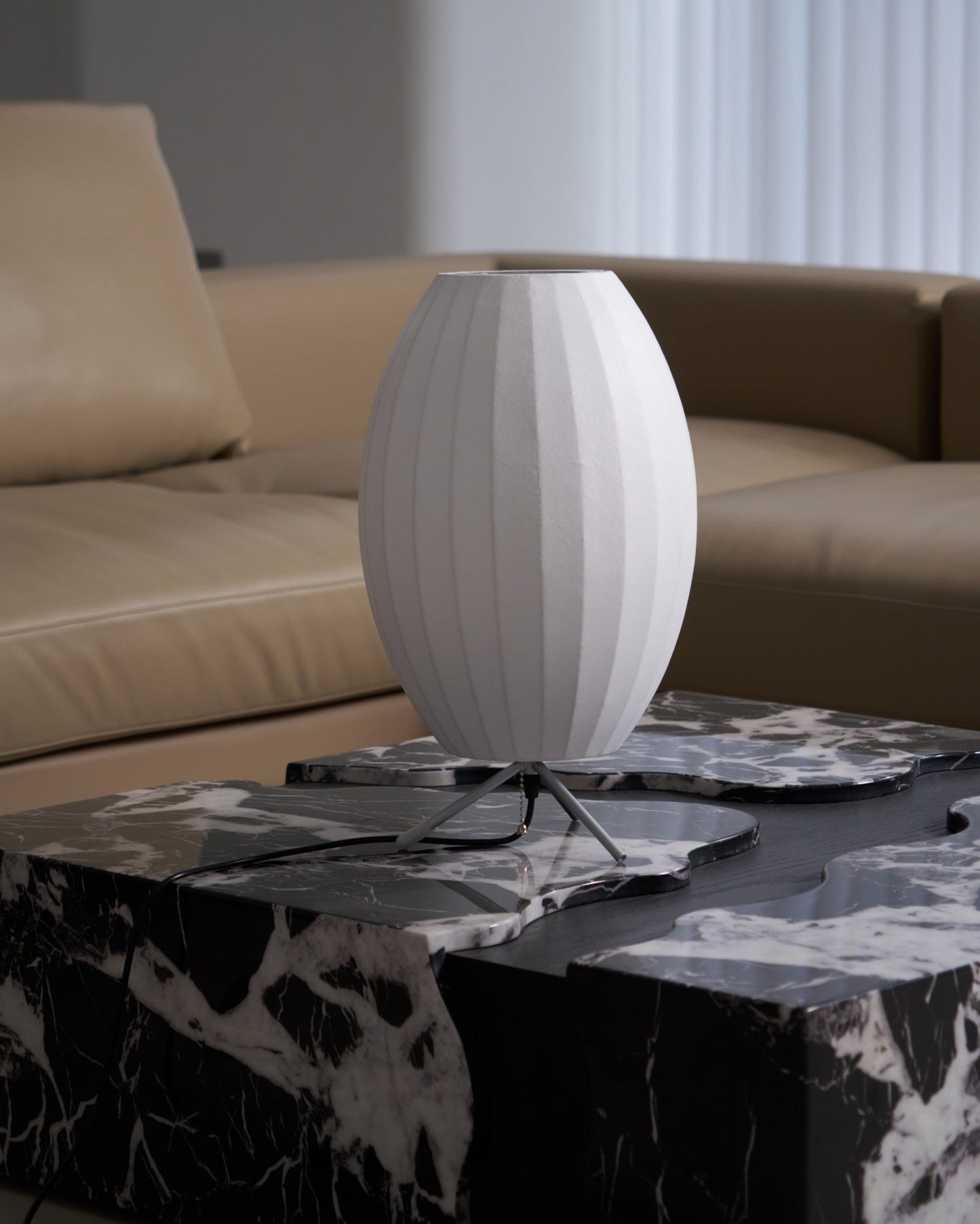 Tripod Bubble Table Lamp