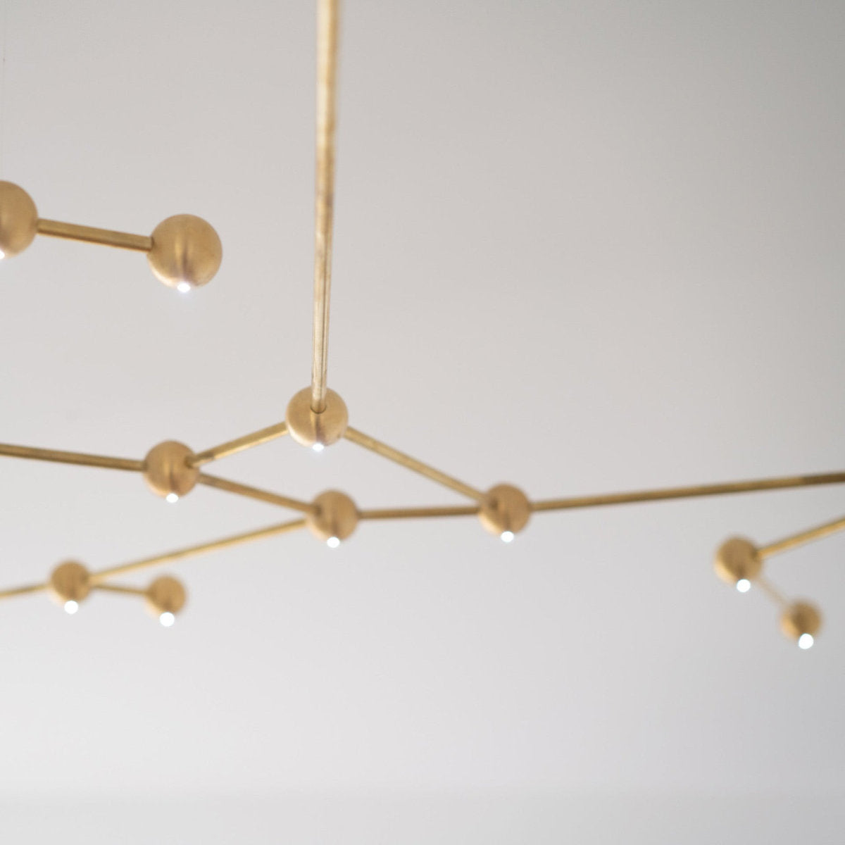 18 - Light Unique Geometric Chandelier
