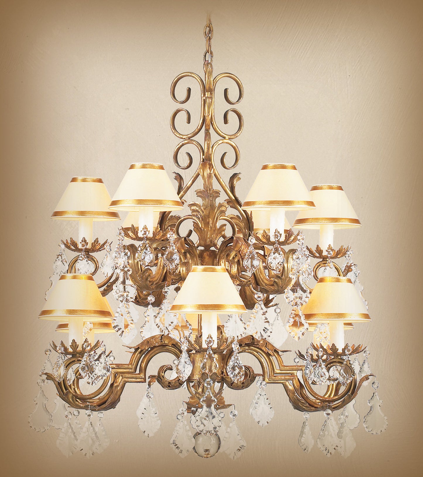 Hagar Crystal ChandelierBy Arte De Mexico