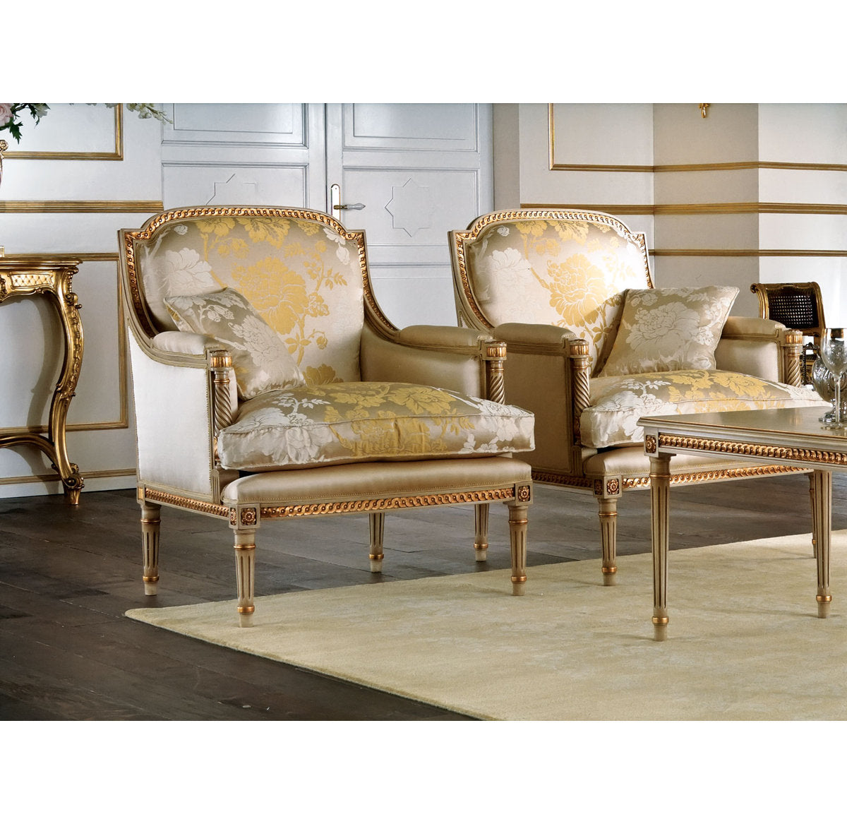 33" Wide Armchair