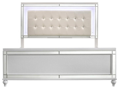 Furniture Valentine 5-Piece Solid Wood Queen Bedroom Set in WhiteBy New Classic Furniture