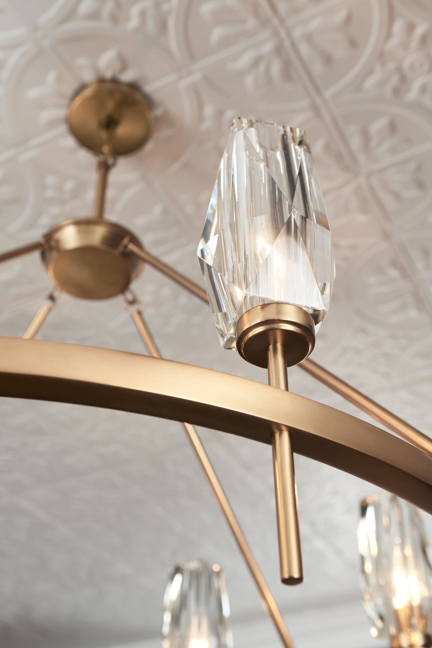 Hinkley Ana Large Single Tier Chandelier 38258HB, Heritage BrassBy Hinkley