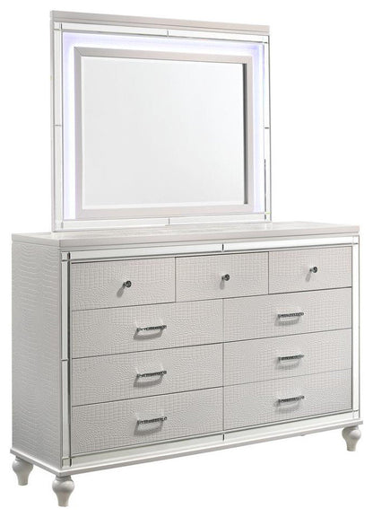 Furniture Valentine 5-Piece Solid Wood Queen Bedroom Set in WhiteBy New Classic Furniture