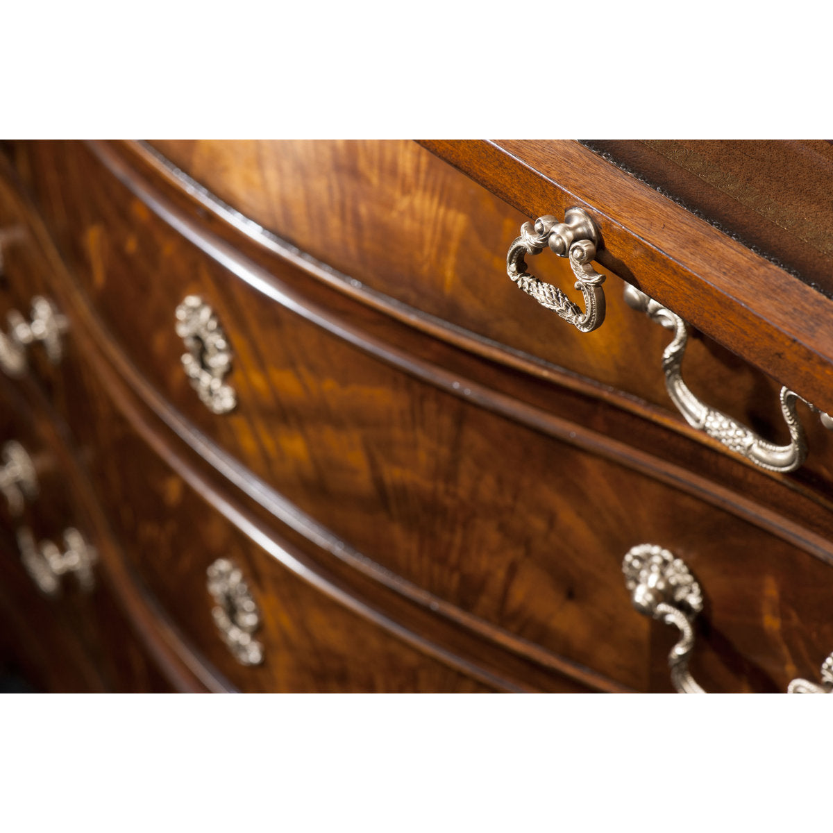 Althorp Living History 5 - Drawer Dresser