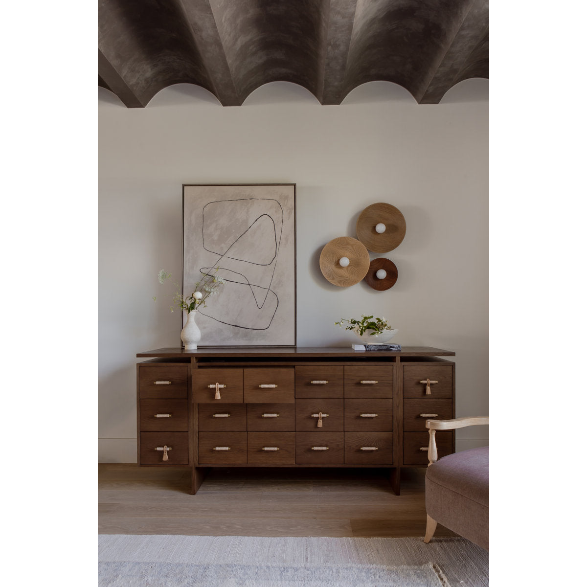 Amaryllis Dresser