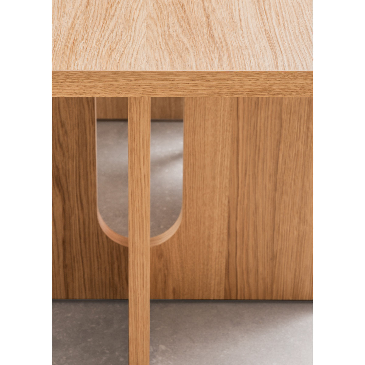 Androgyne Solid Oak Dining Table