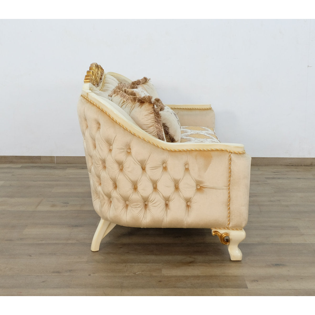 Angelica Loveseat