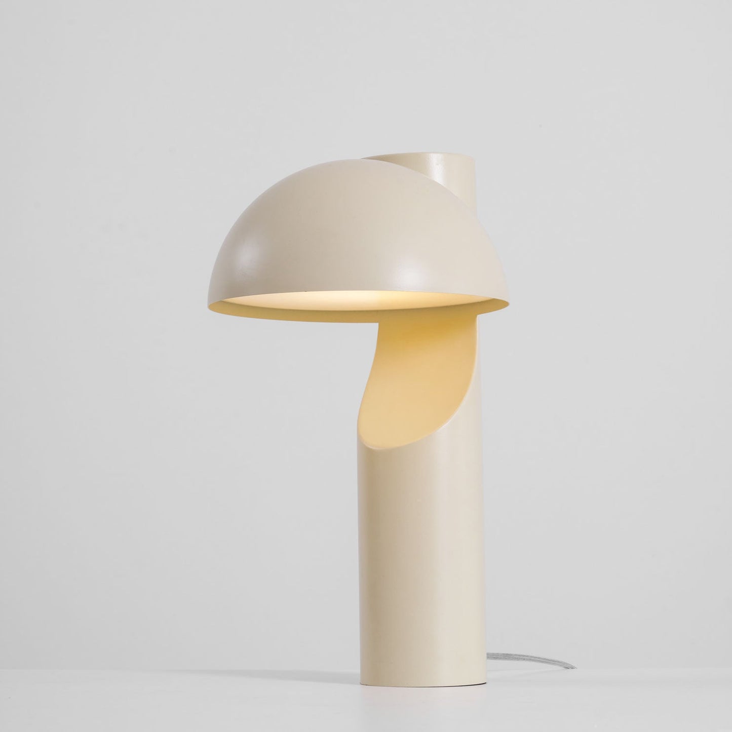 Arcora Minimalist Table Lamp