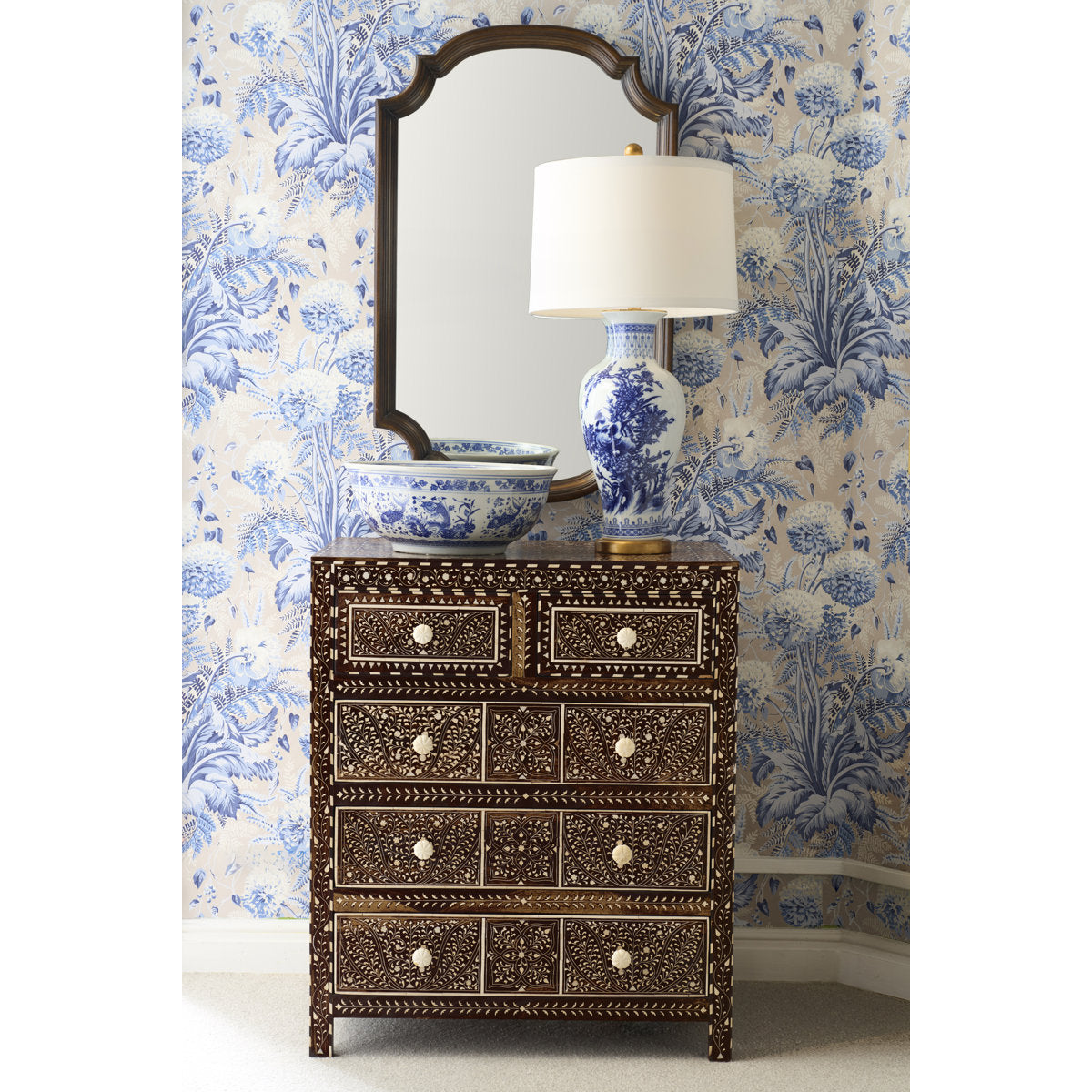 Aryana Chest