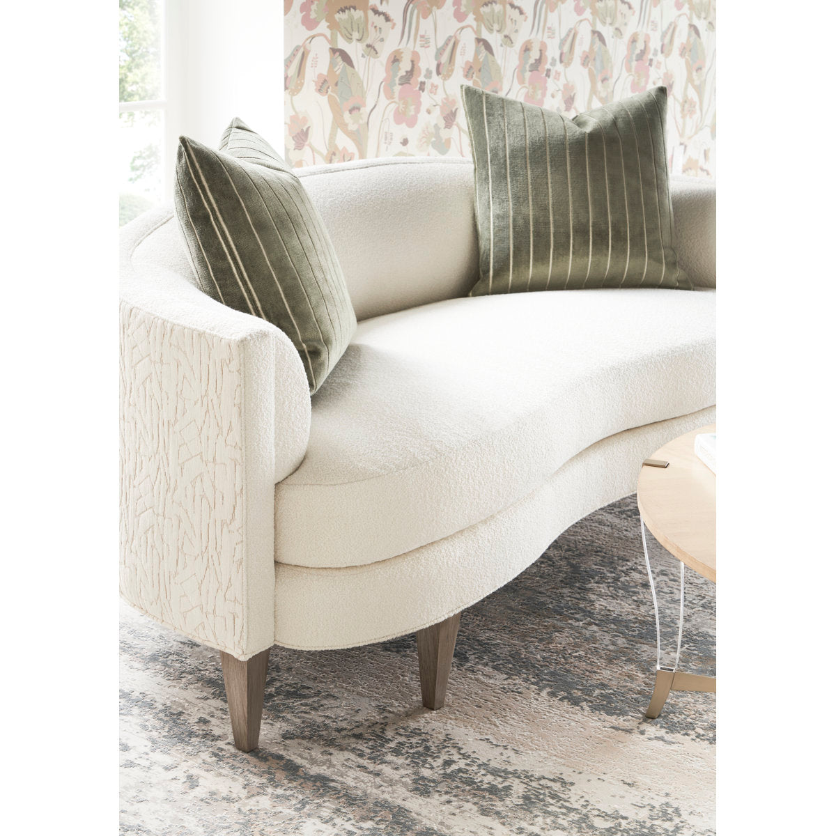 Belle Loveseat
