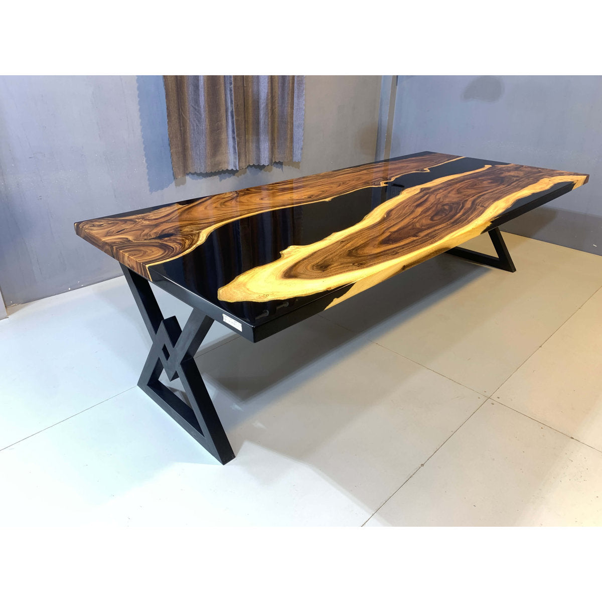 Bungalow Solid Wood Dining Table