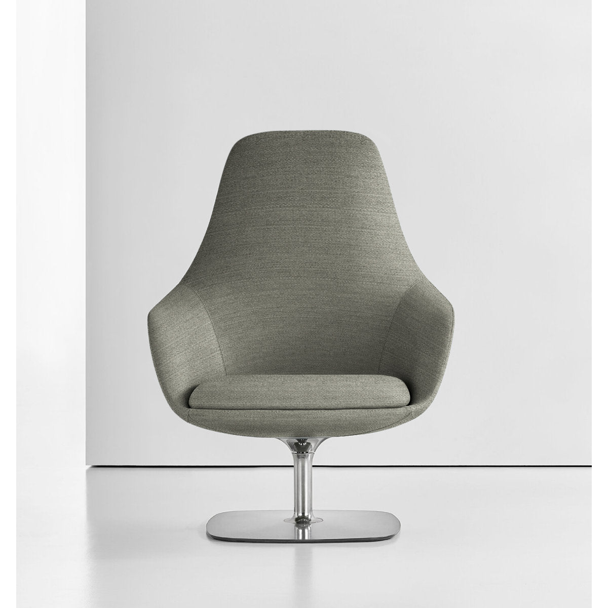 Canelle Swivel Lounge Chair