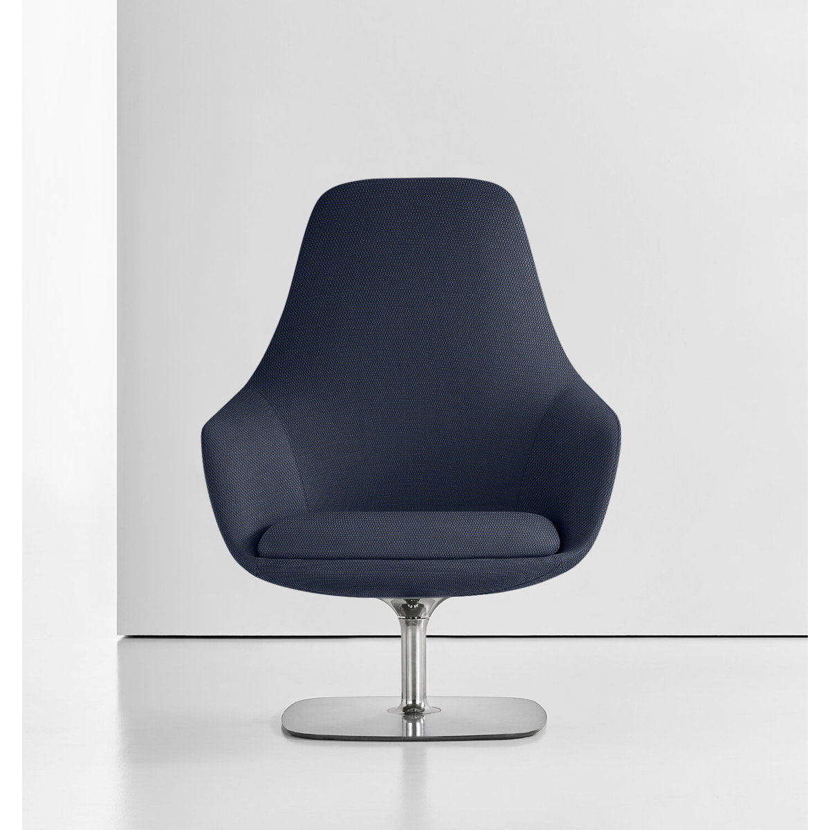 Canelle Swivel Lounge Chair