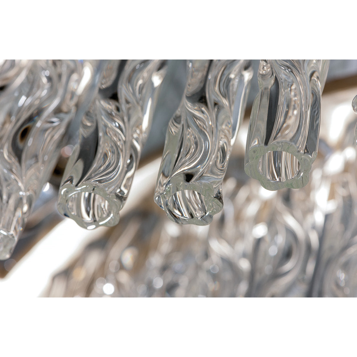 Chime 8-Light Unique / Statement Wagon Wheel Chandelier