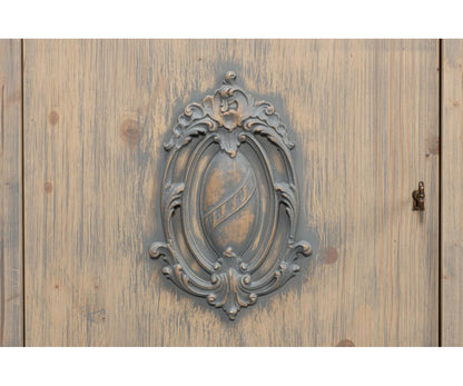 Crested 96'' W Solid Wood Sideboard