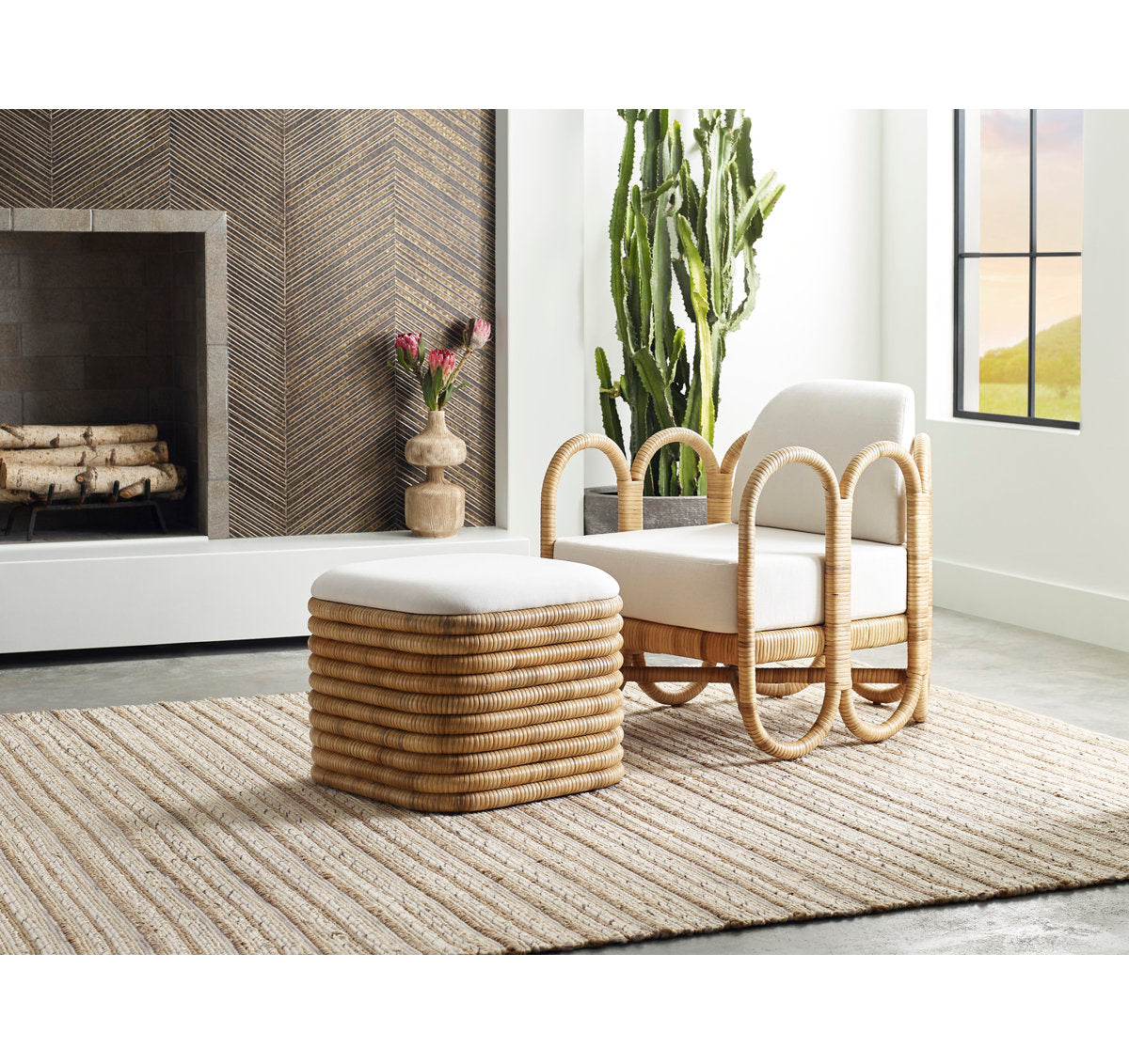 Cuixmala Lounge Chair