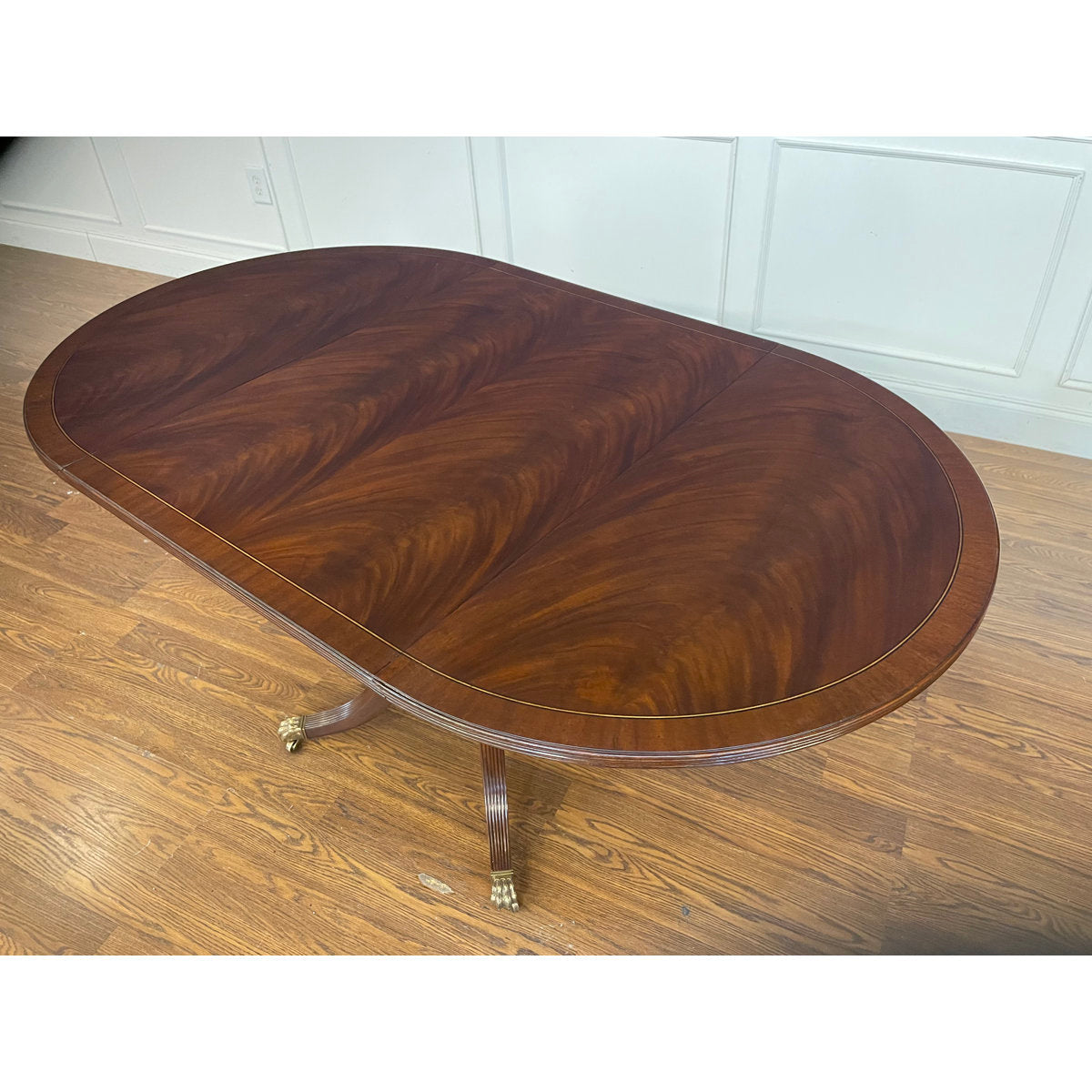 Drop Leaf Mahogany Dining/Breakfast Table