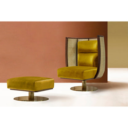Egoista Swivel Barrel Chair