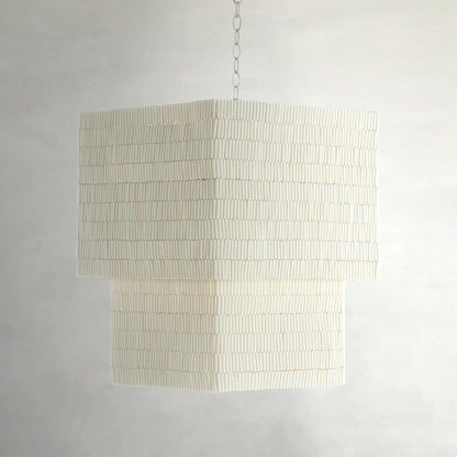 Eileen Chandelier