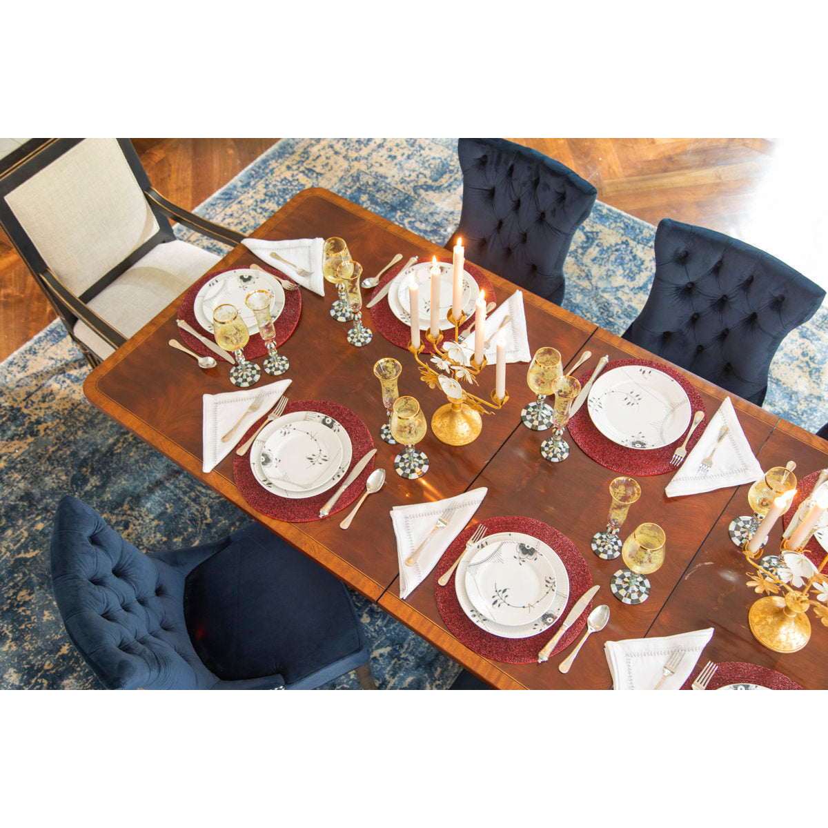 Essential Dining Table
