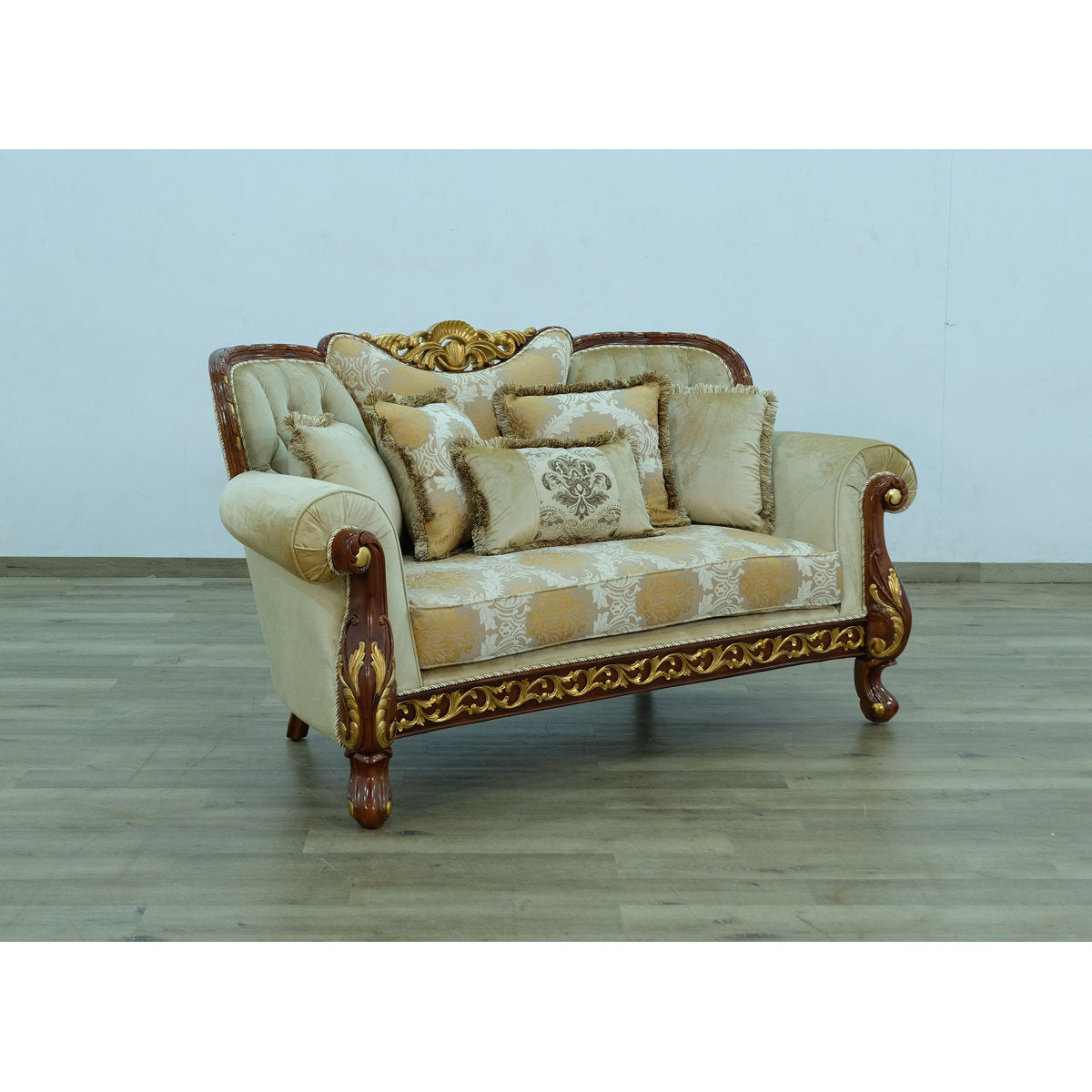 Fantasia Loveseat