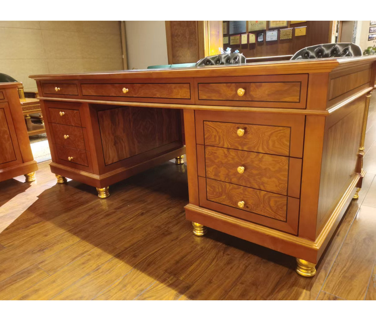 Genoa Executive Desk
