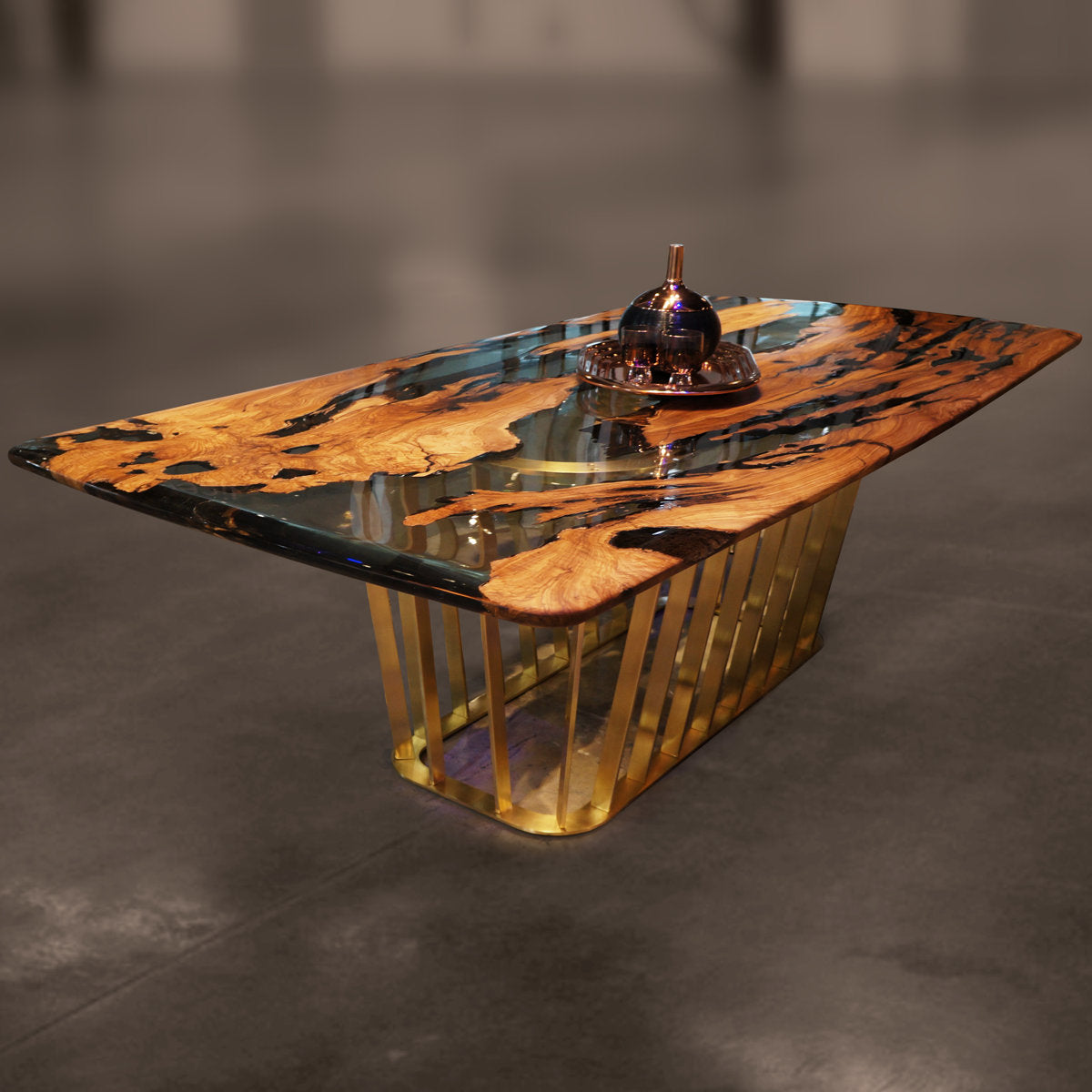Giona Dining Table
