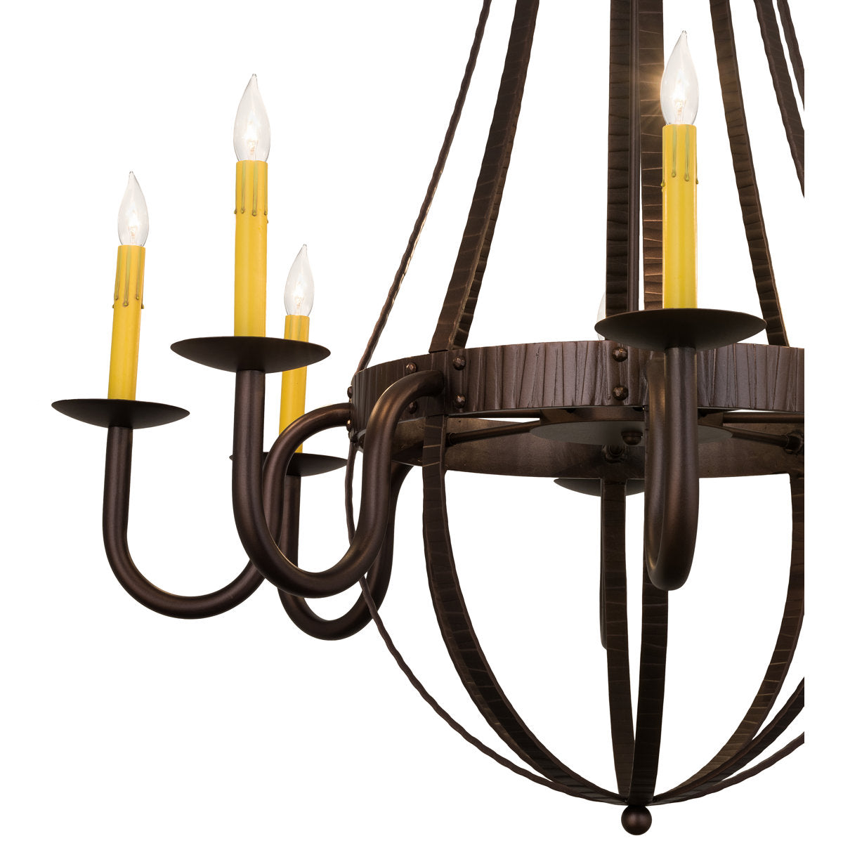 Highlandville 8 - Light Chandelier