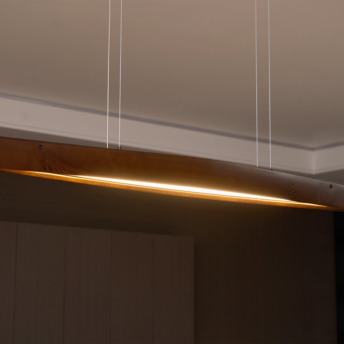 Horizon Linear Wood Pendant Lamp