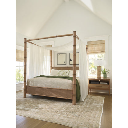 Islandia Canopy Bed