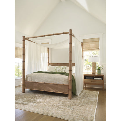 Islandia Canopy Bed