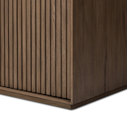 Leo Cabinet