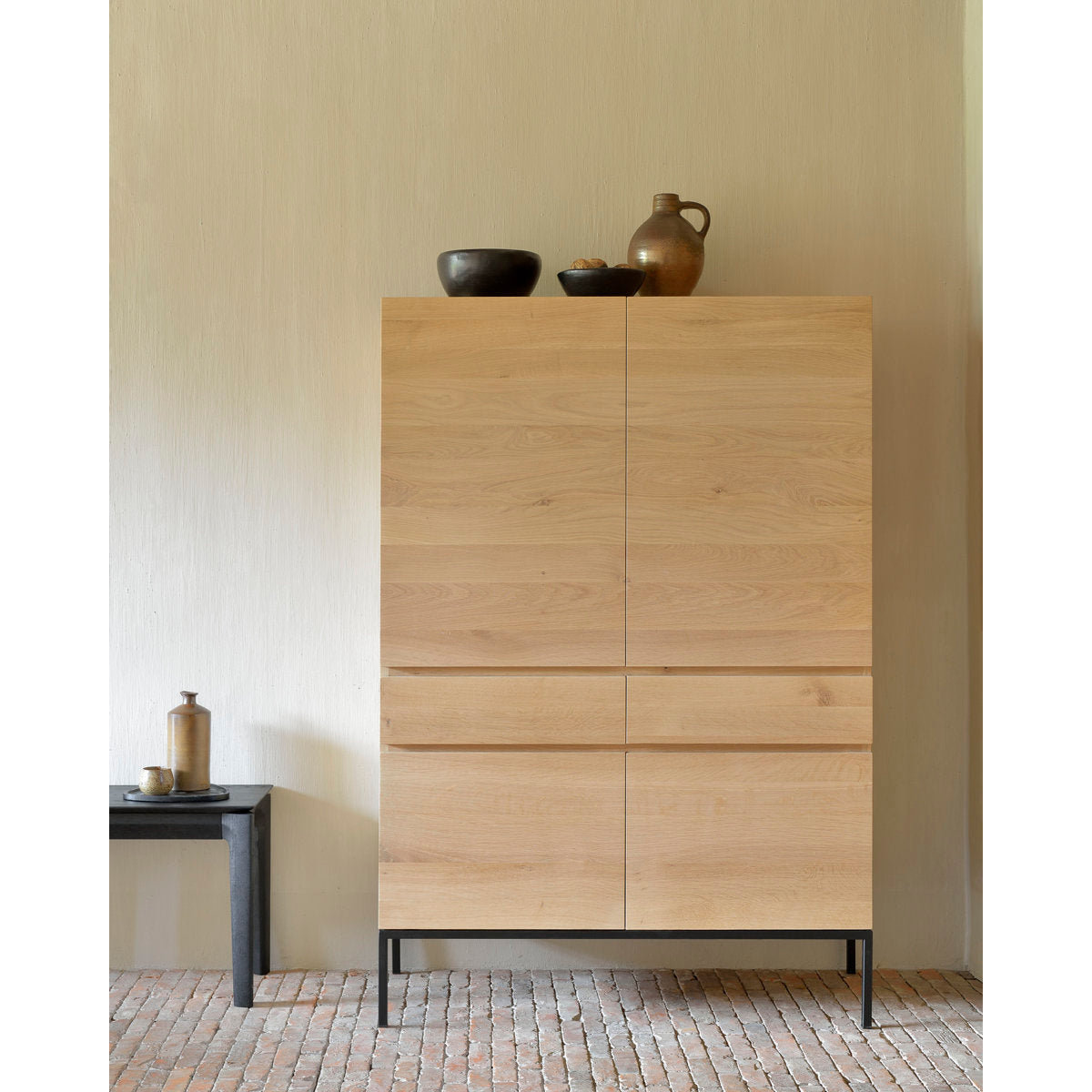 Ligna China Cabinet