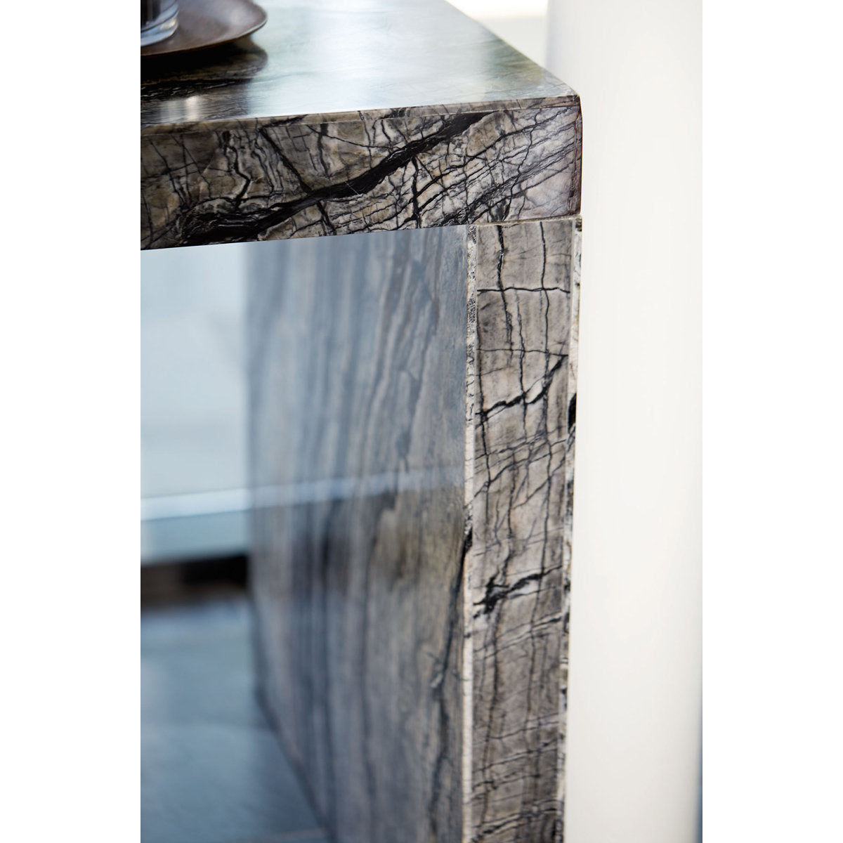 Linea Desk