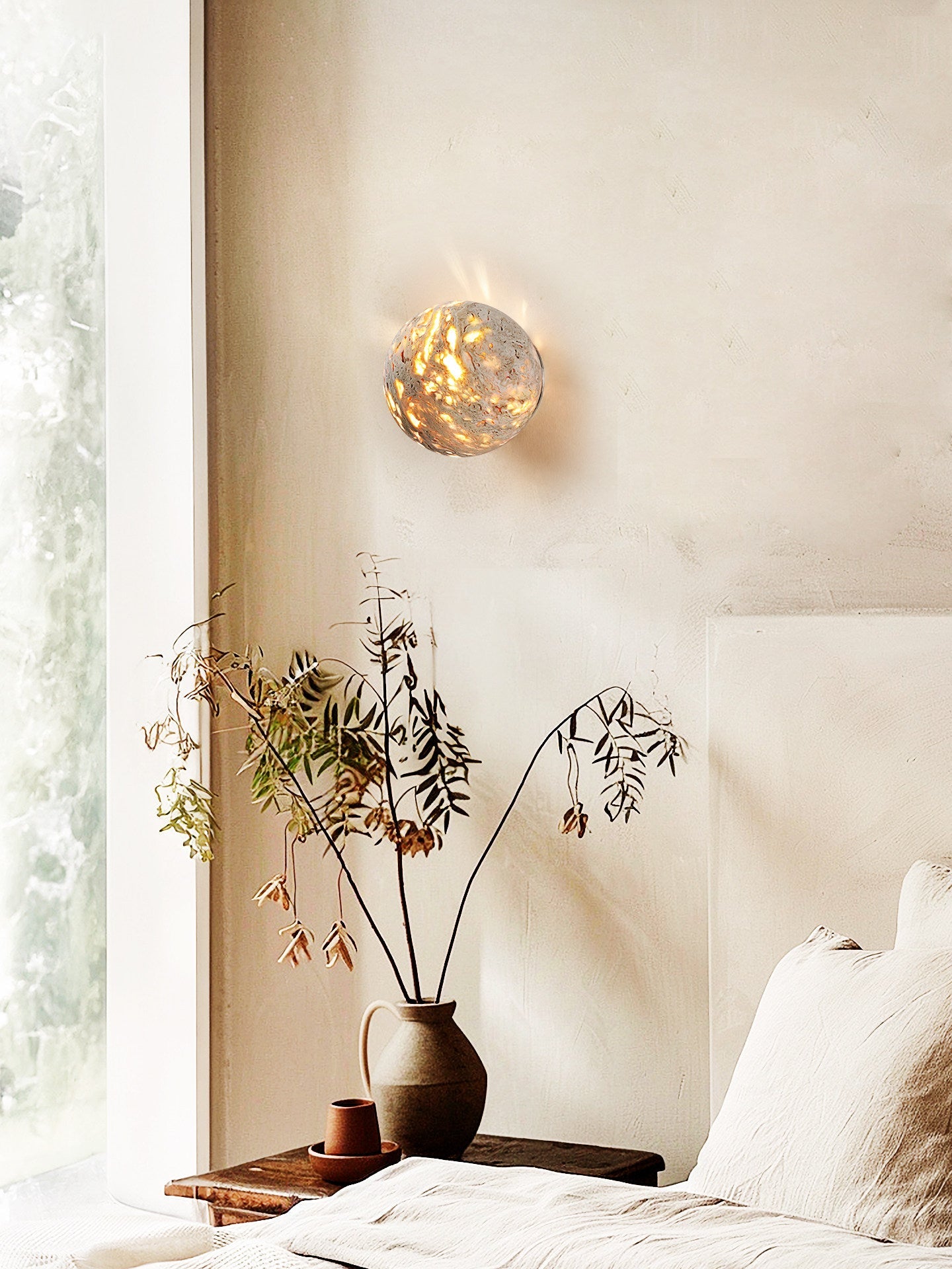 Luma Vein Stone Sphere Wall Light