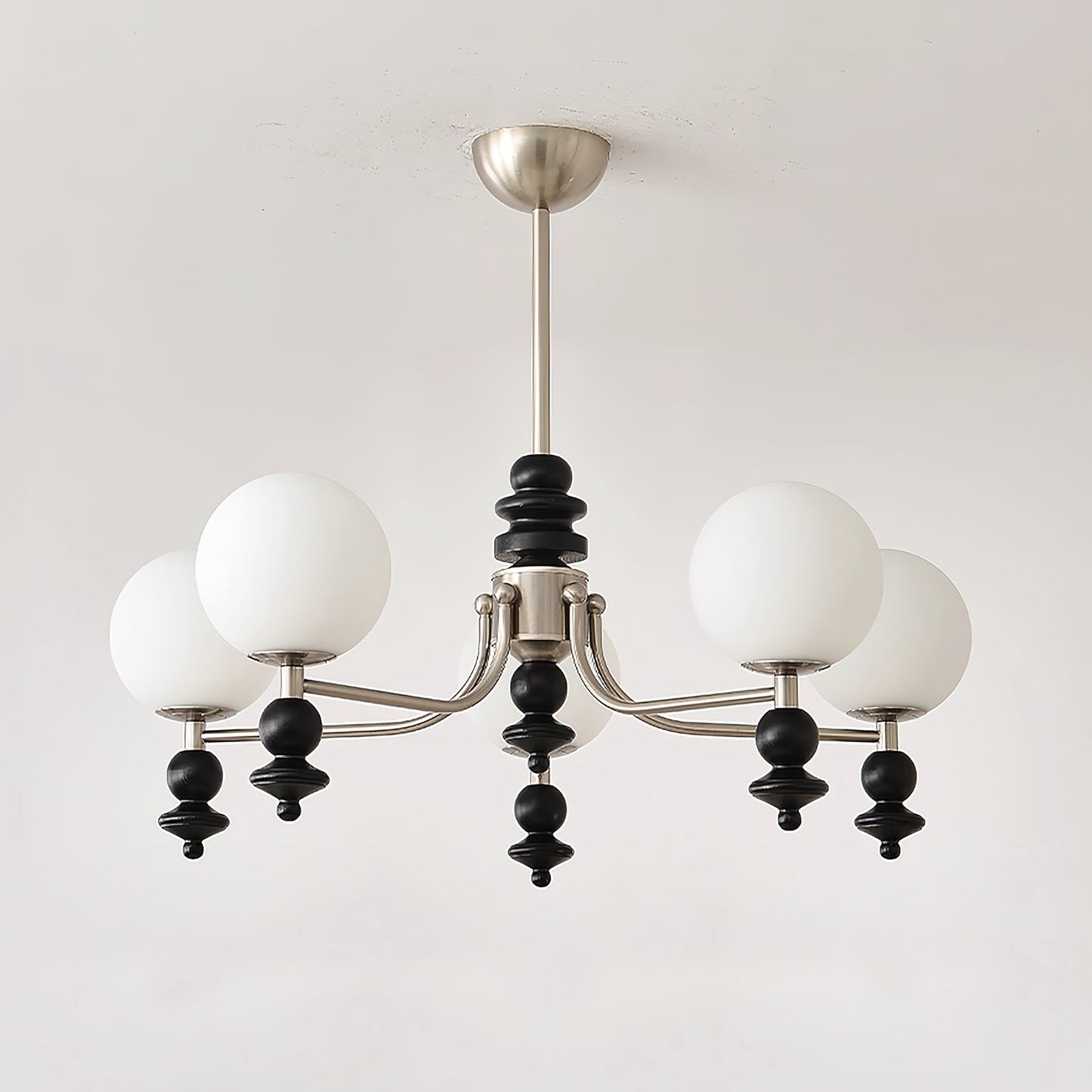 Lunaris Chandelier