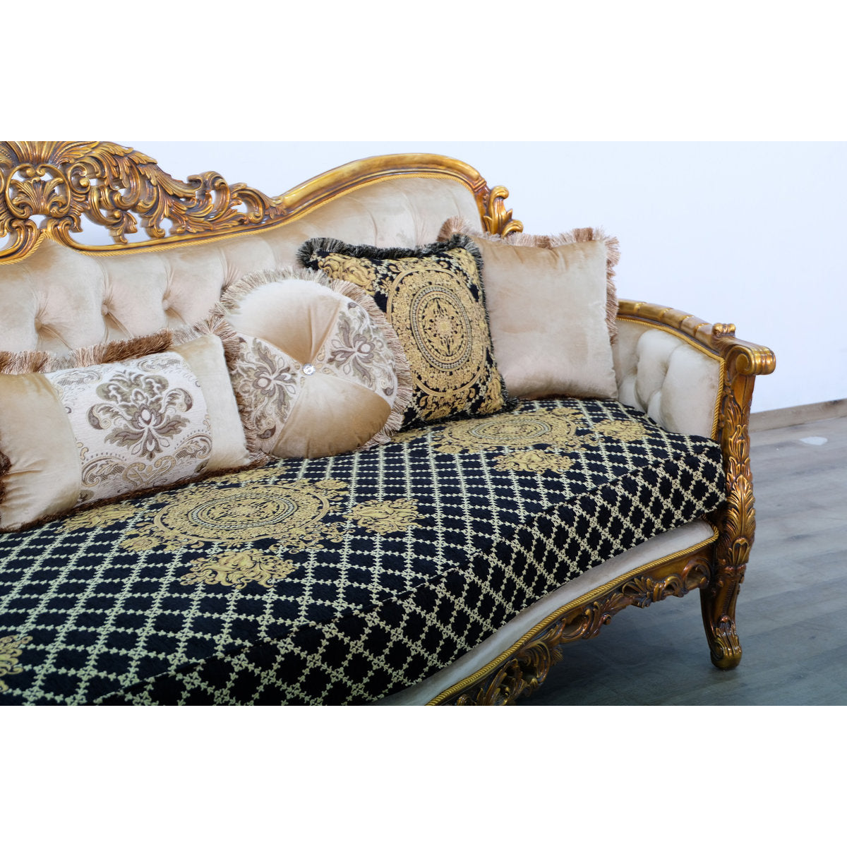 Maggiolini Sofa