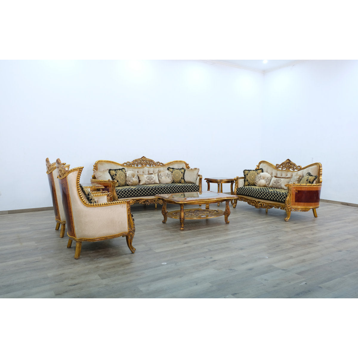 Maggiolini Sofa