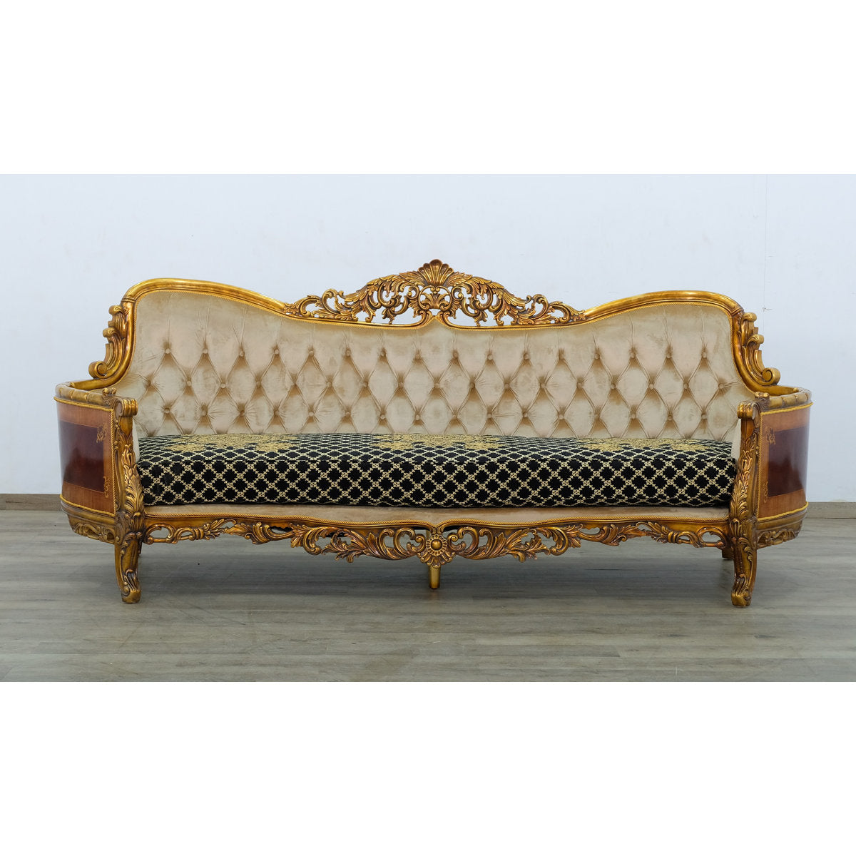 Maggiolini Sofa