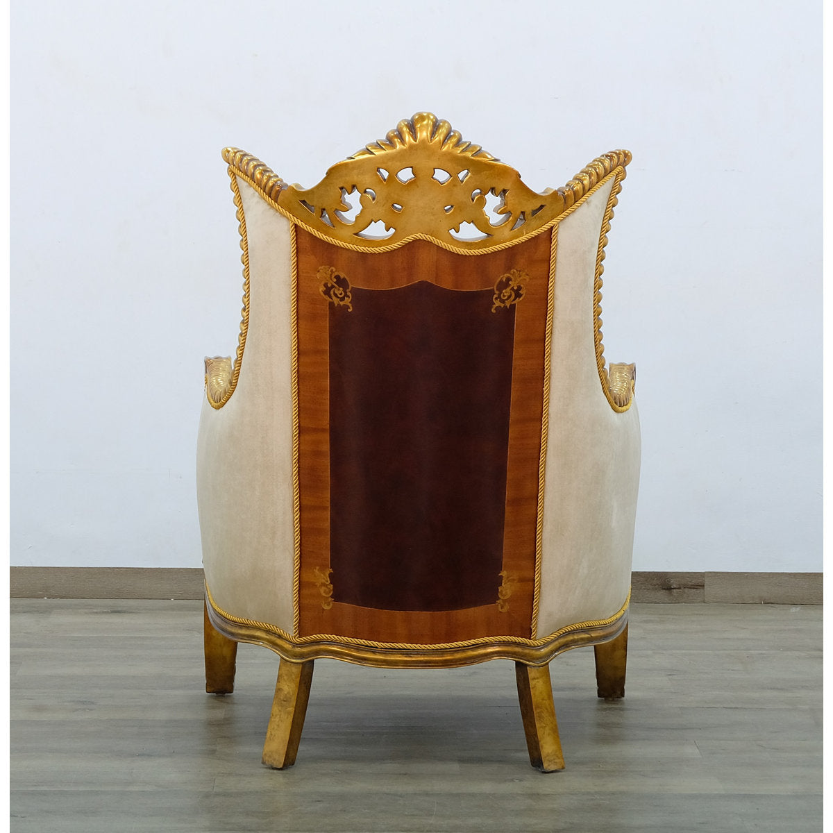 Maggiolini Tufted Wingback Chair